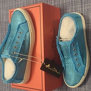 NWT Montana West Blue Textured Sneakers